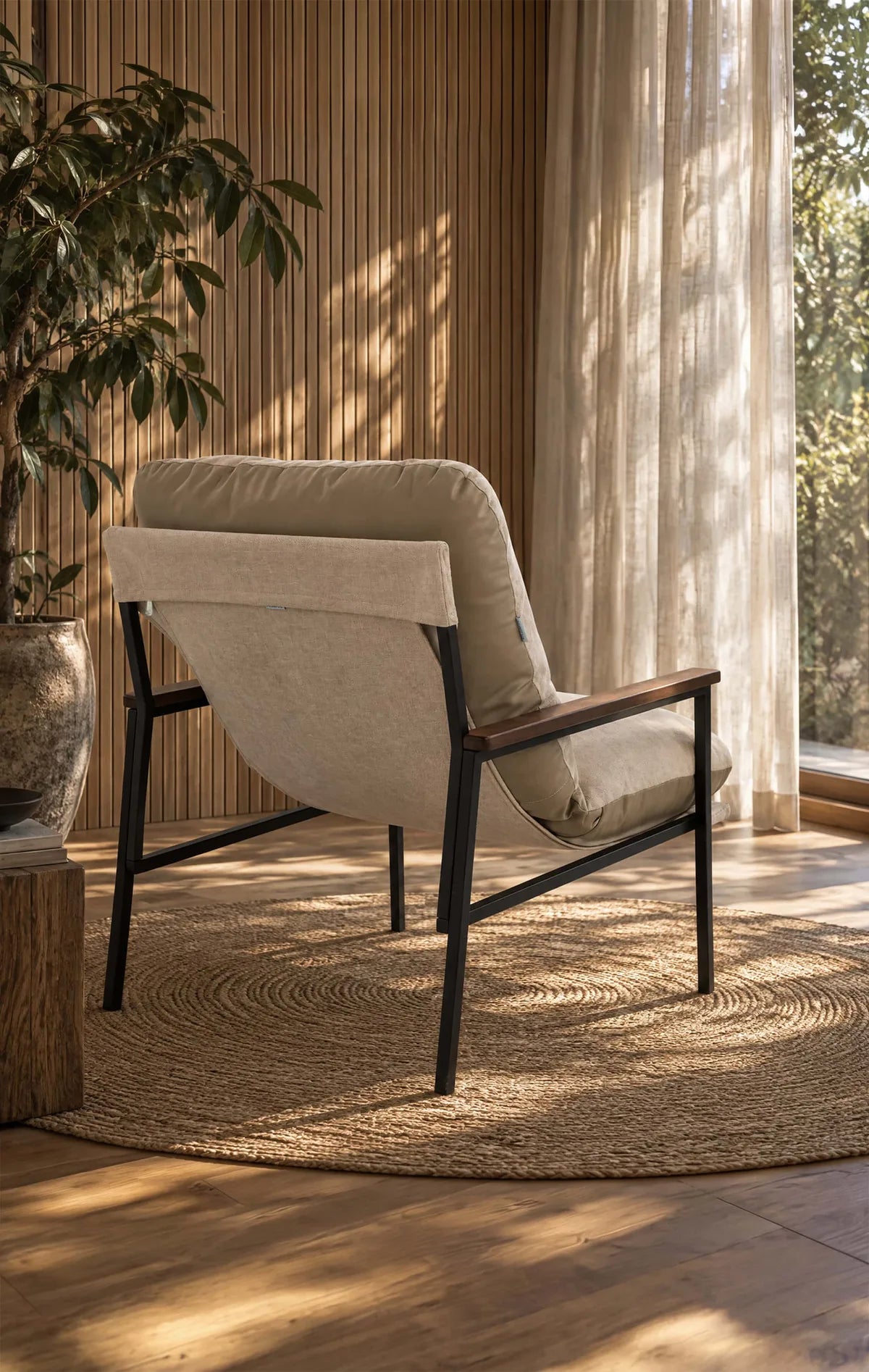 Cortina Dual-Sided Lounge Chair